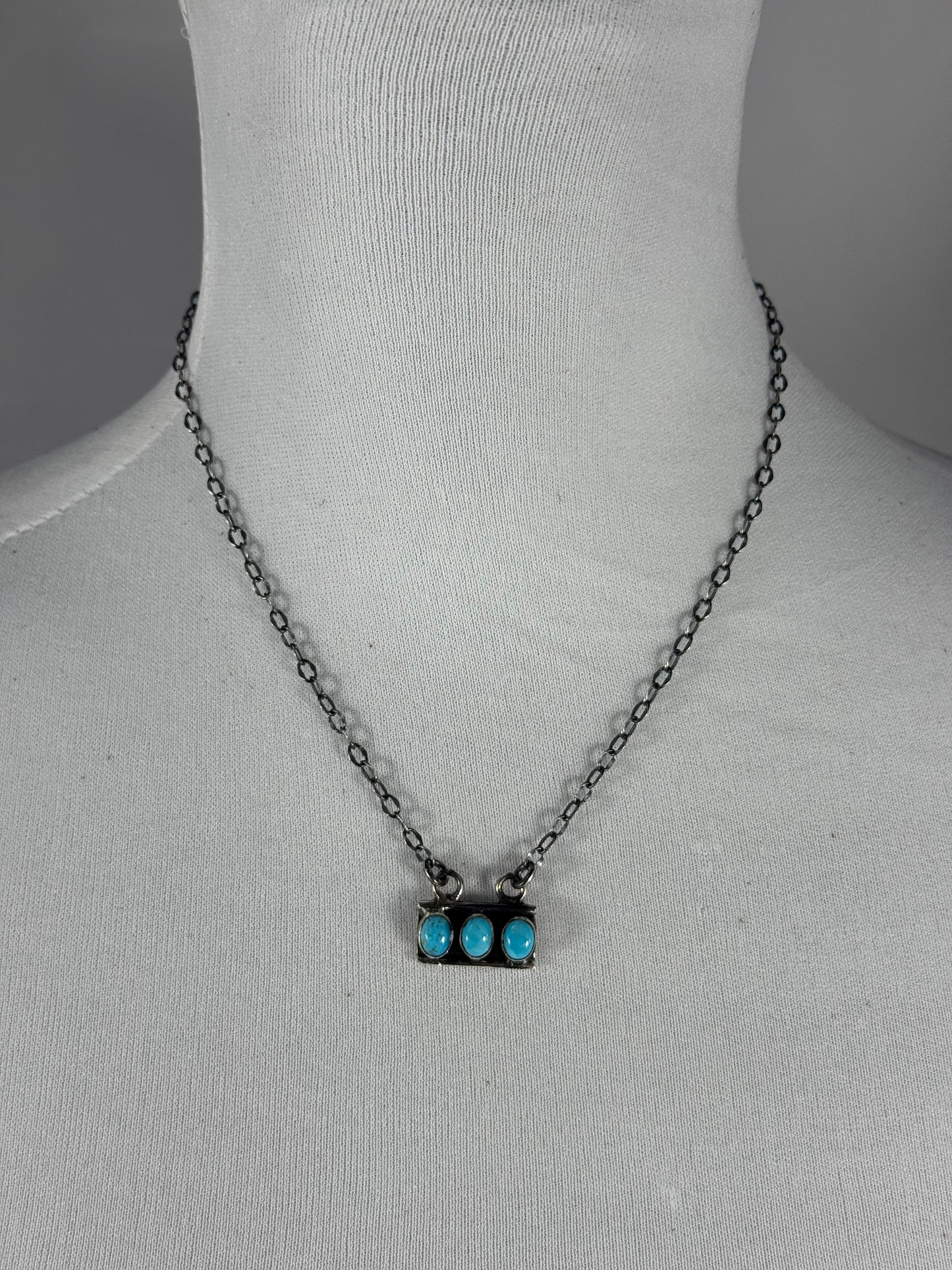 3 Stone 17" Turquoise Fixed Pendent Necklace (Blue)