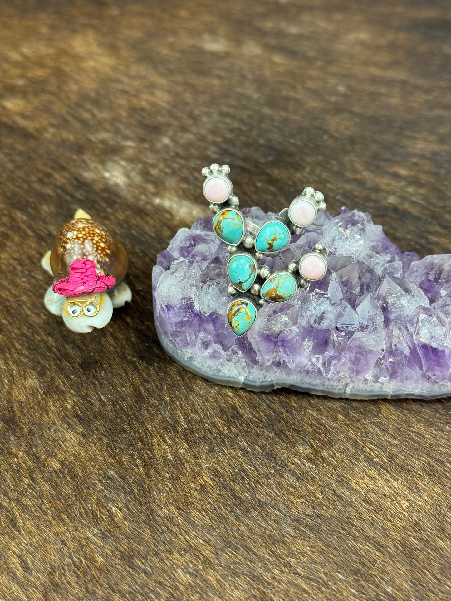 Kingman Turquoise and Pink Conch Cactus Ring