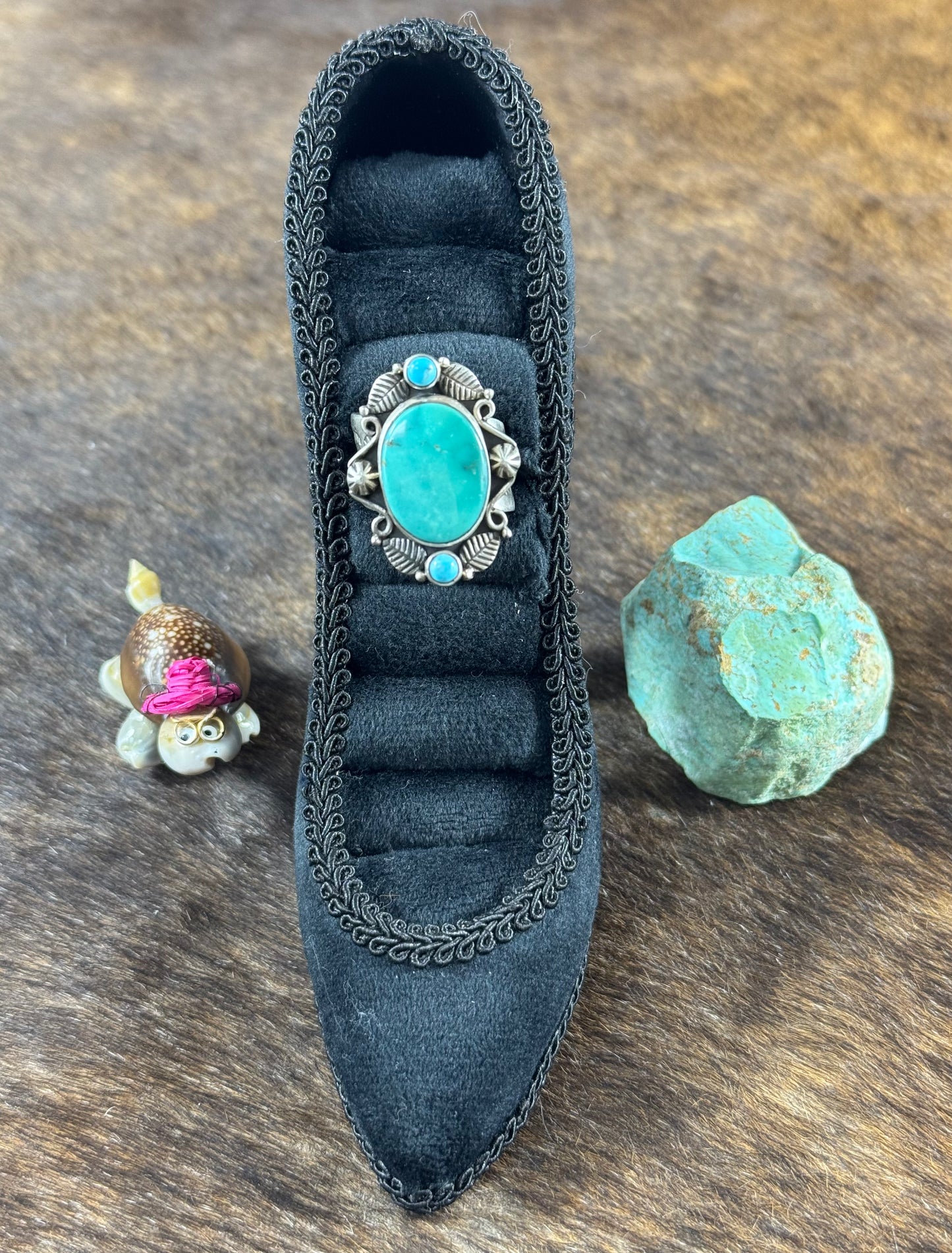 Kingman Turquoise Leaf Stamp Ring