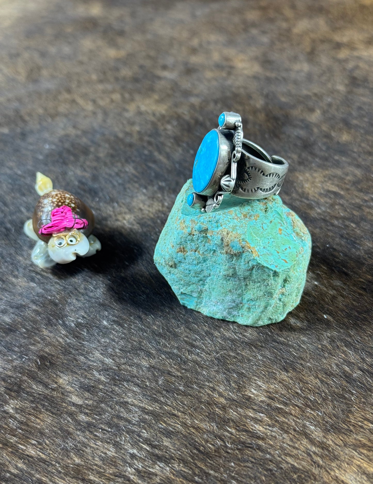 Kingman Turquoise Leaf Stamp Ring