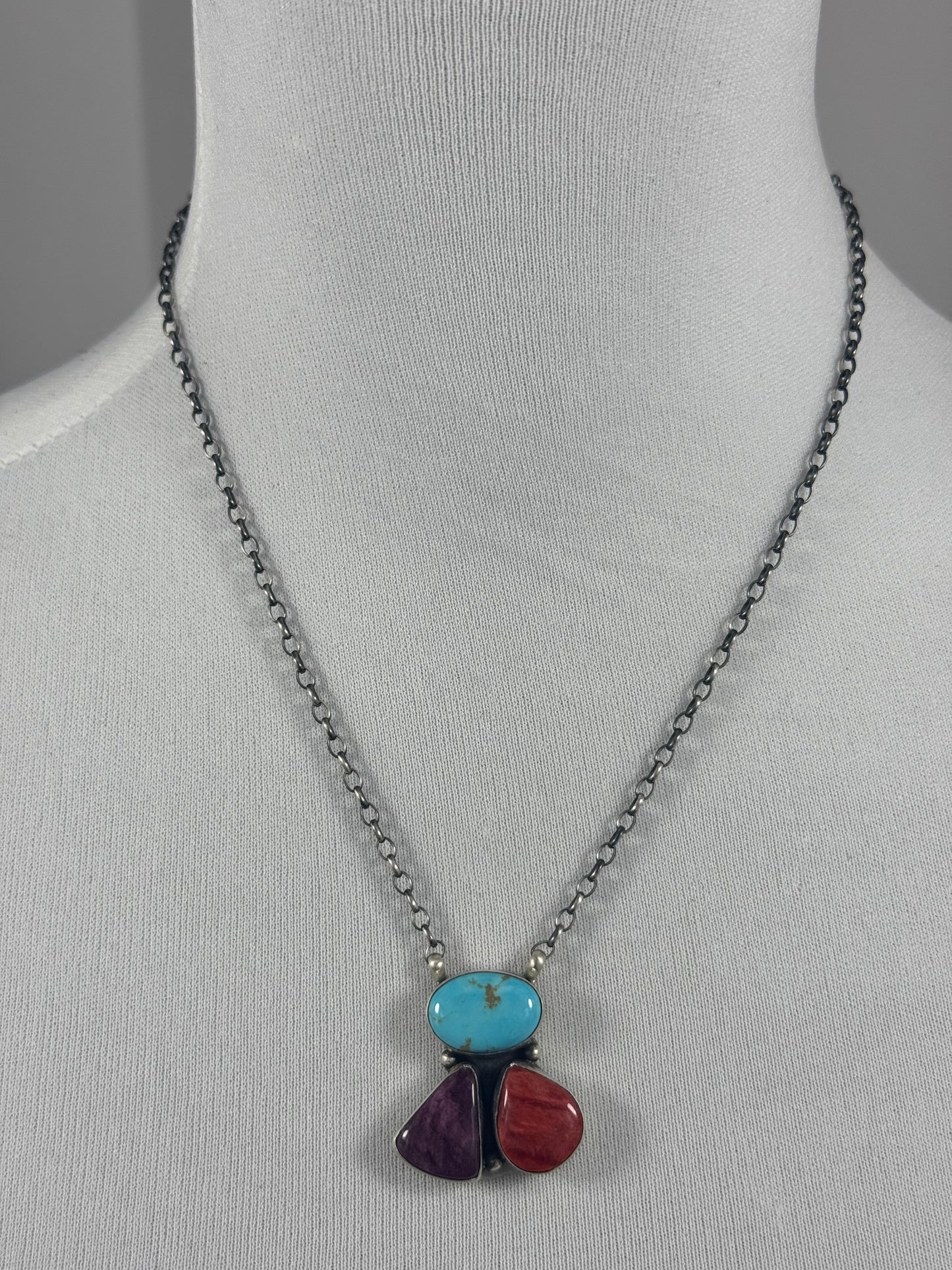 Multi Color Fixed Pendant Neckalce