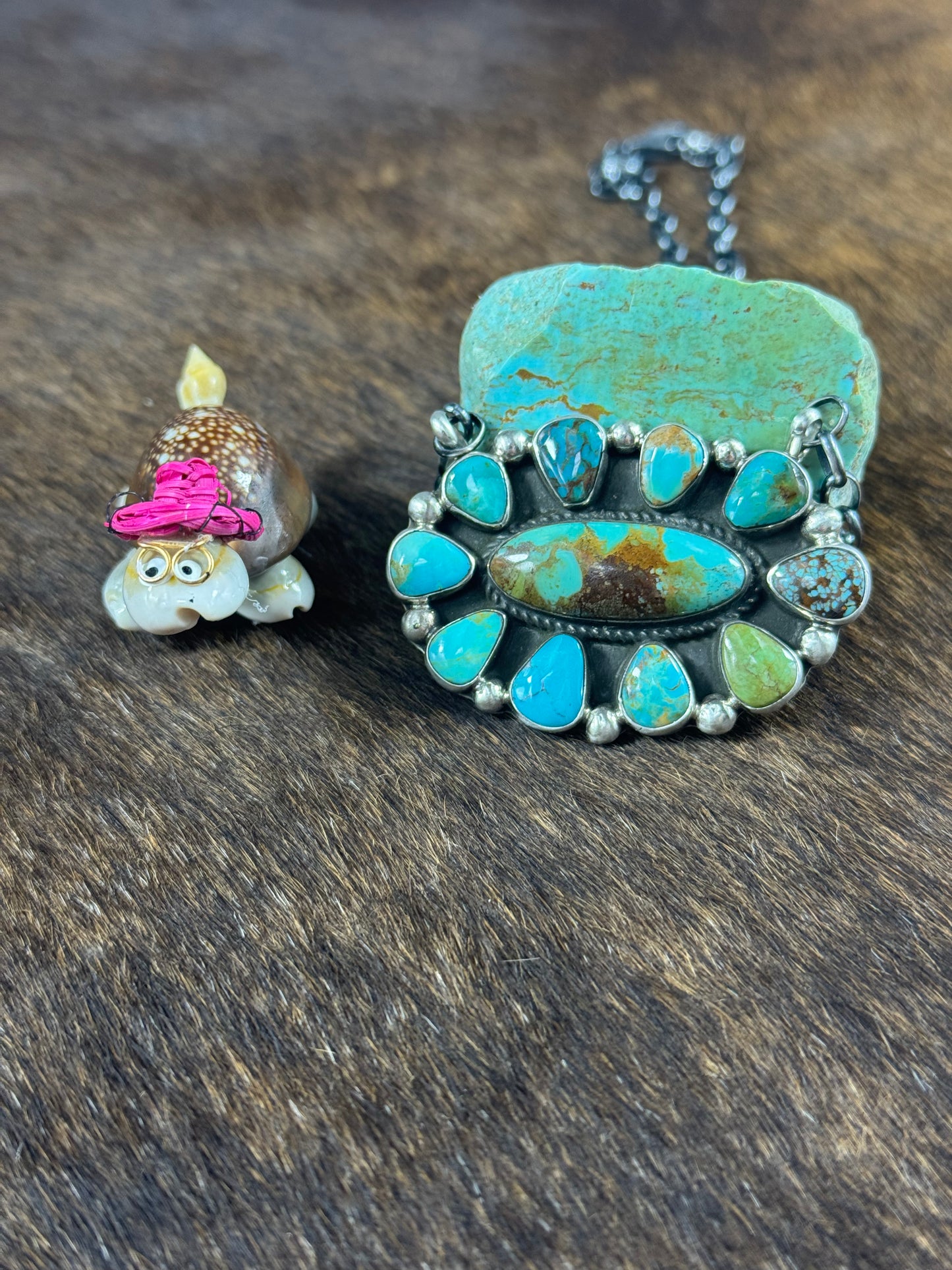 Kingman Turquoise Oval Cluster Fixed Pendant Necklace