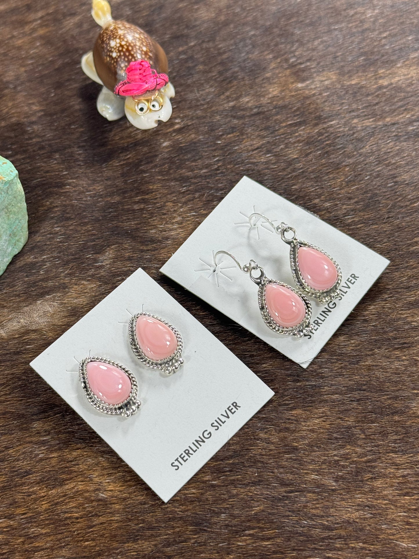 Pink Conch Simple Earring