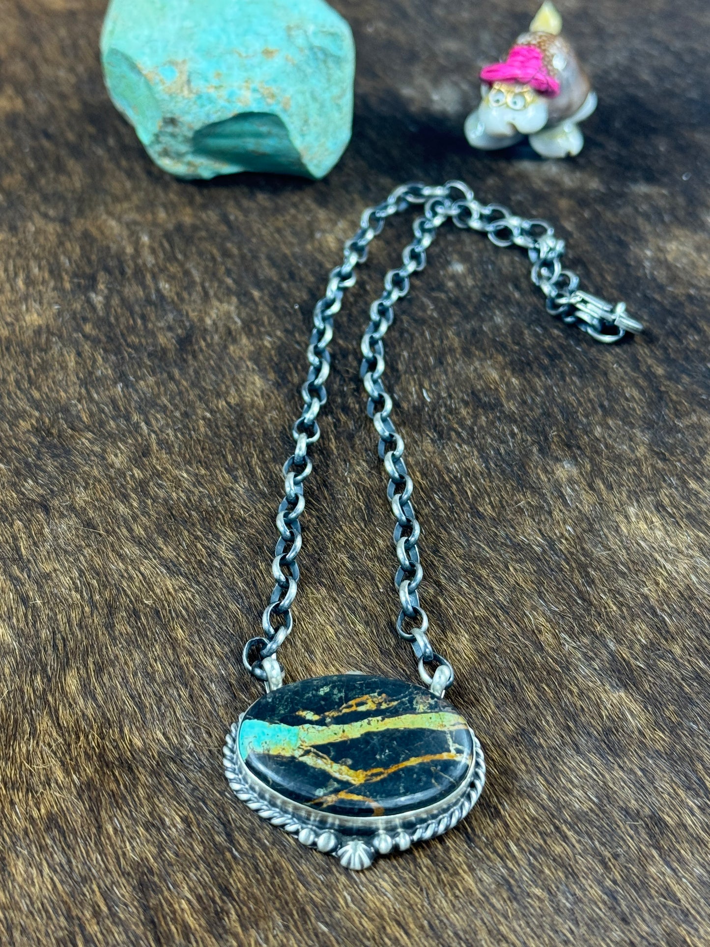 Black Jack Circle Fixed Pendant Necklace
