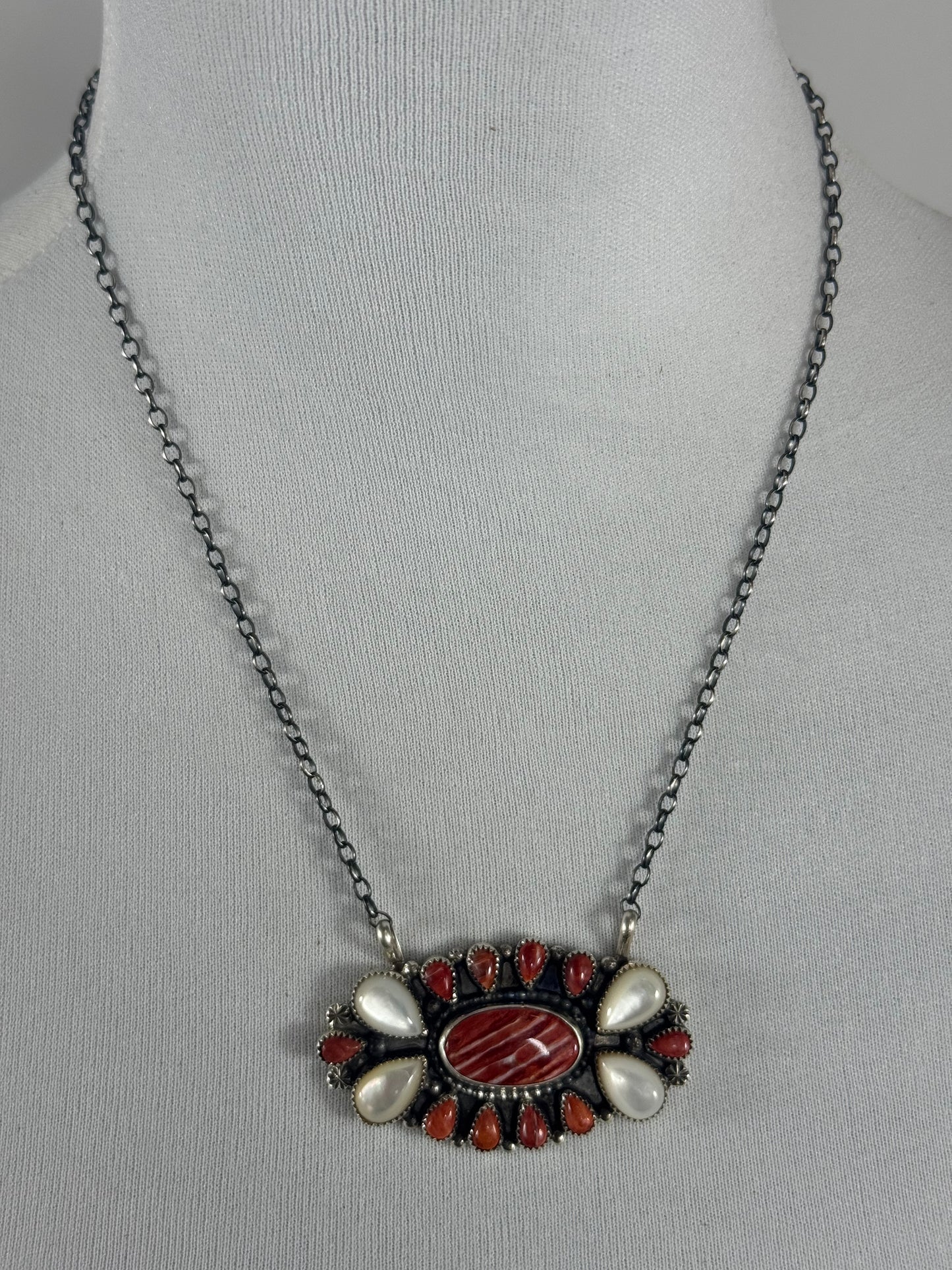 Spiny and Mother of Pearl Fixed Pendant Necklace