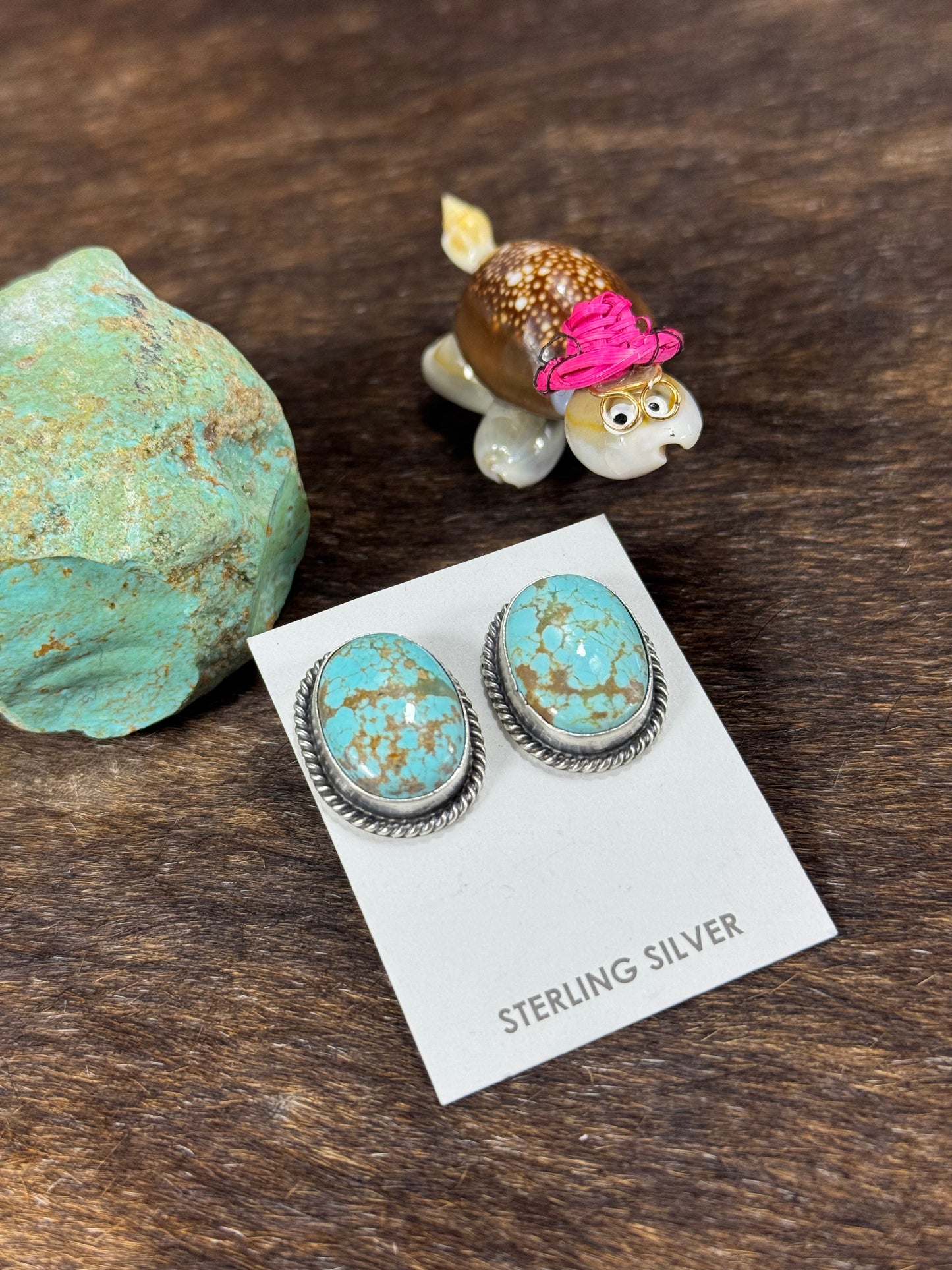 #8 Oval Stud Earring