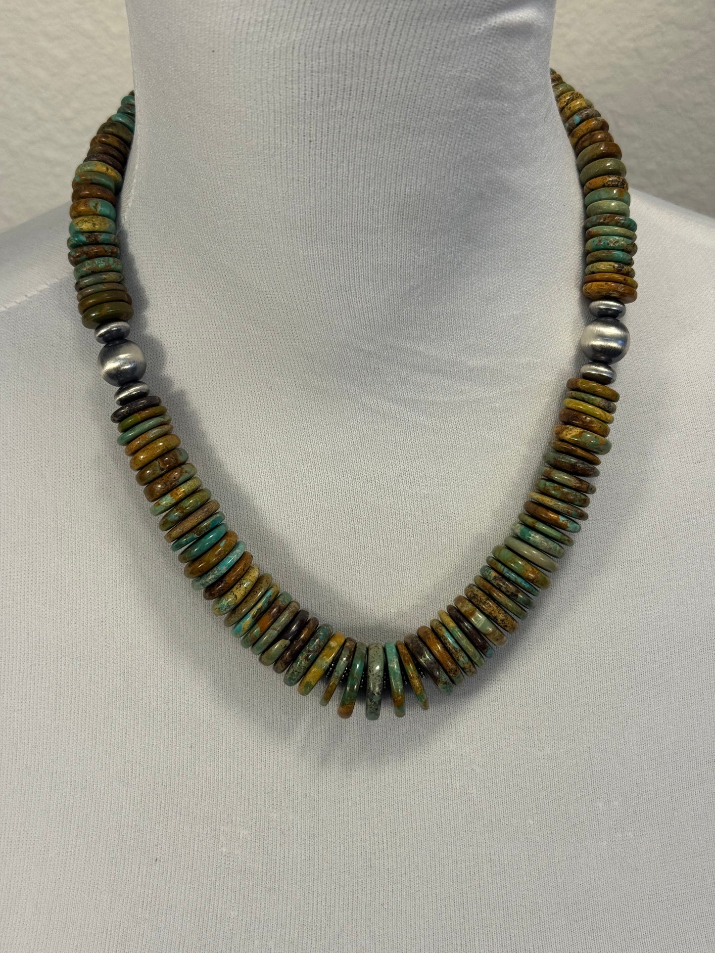 Kingman Turquoise Disc Necklace