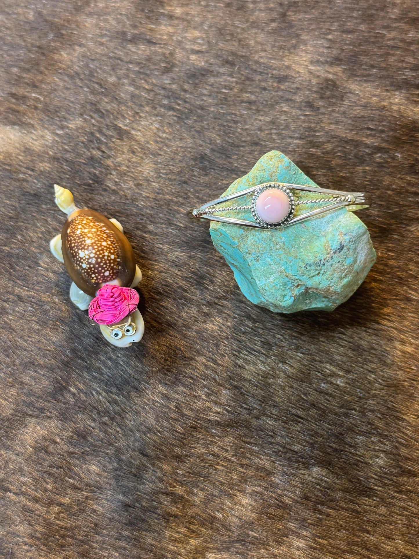 Pink Conch Circle Bracelet