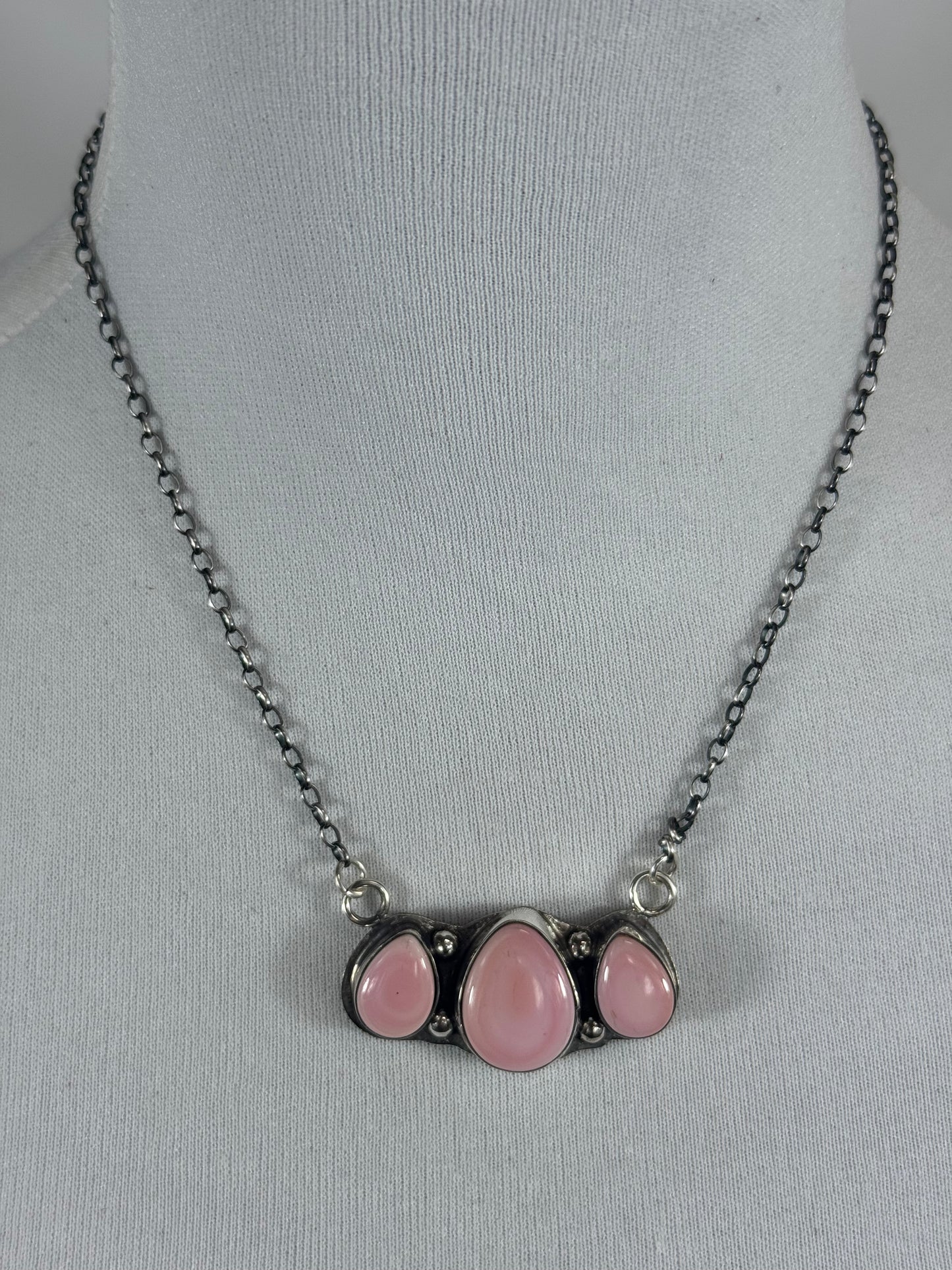 Pink Conch 3 Stone Necklace