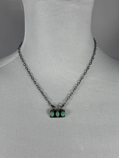 3 Stone 17" Turquoise Fixed Pendent Necklace (Green)