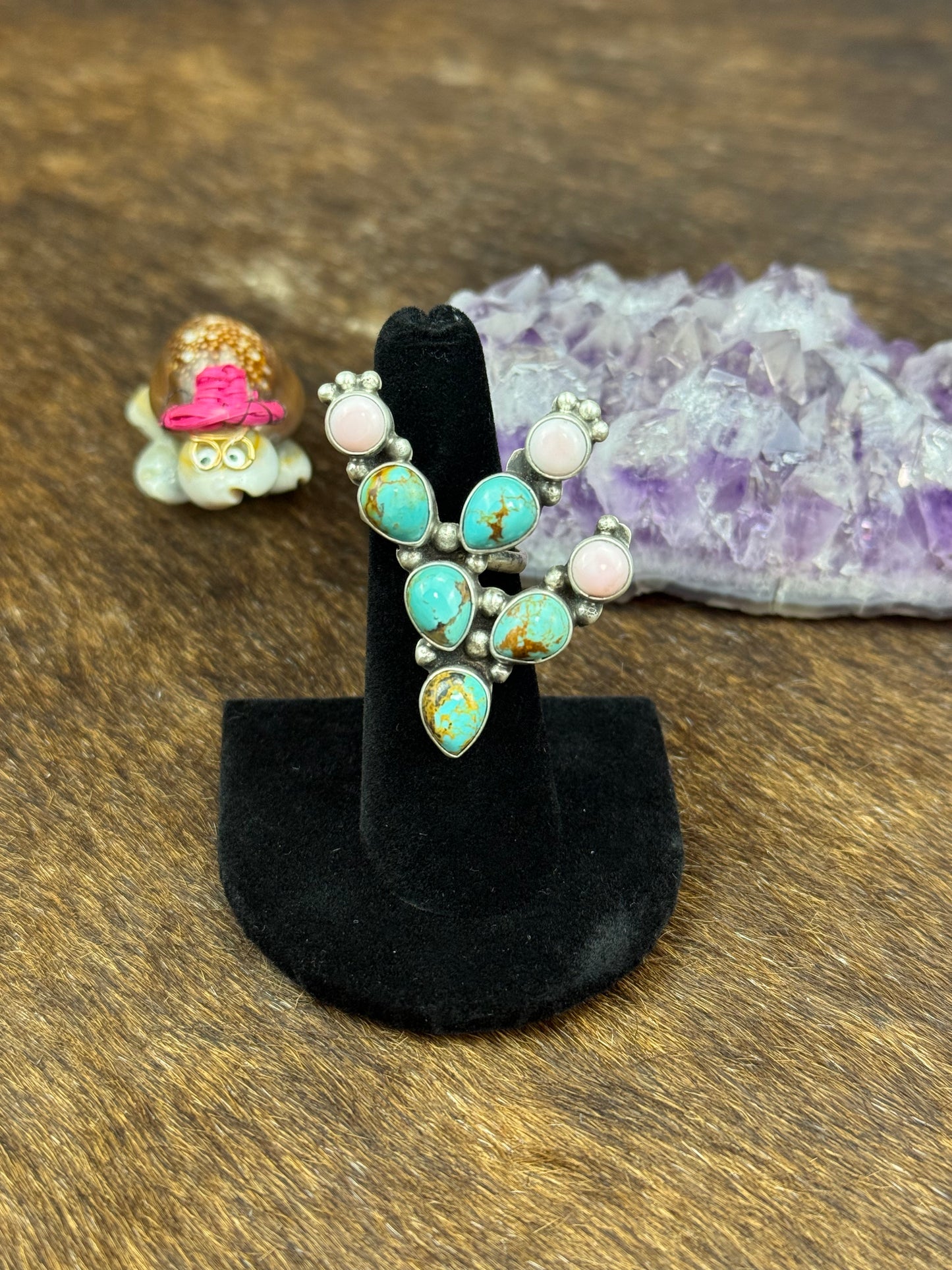 Kingman Turquoise and Pink Conch Cactus Ring