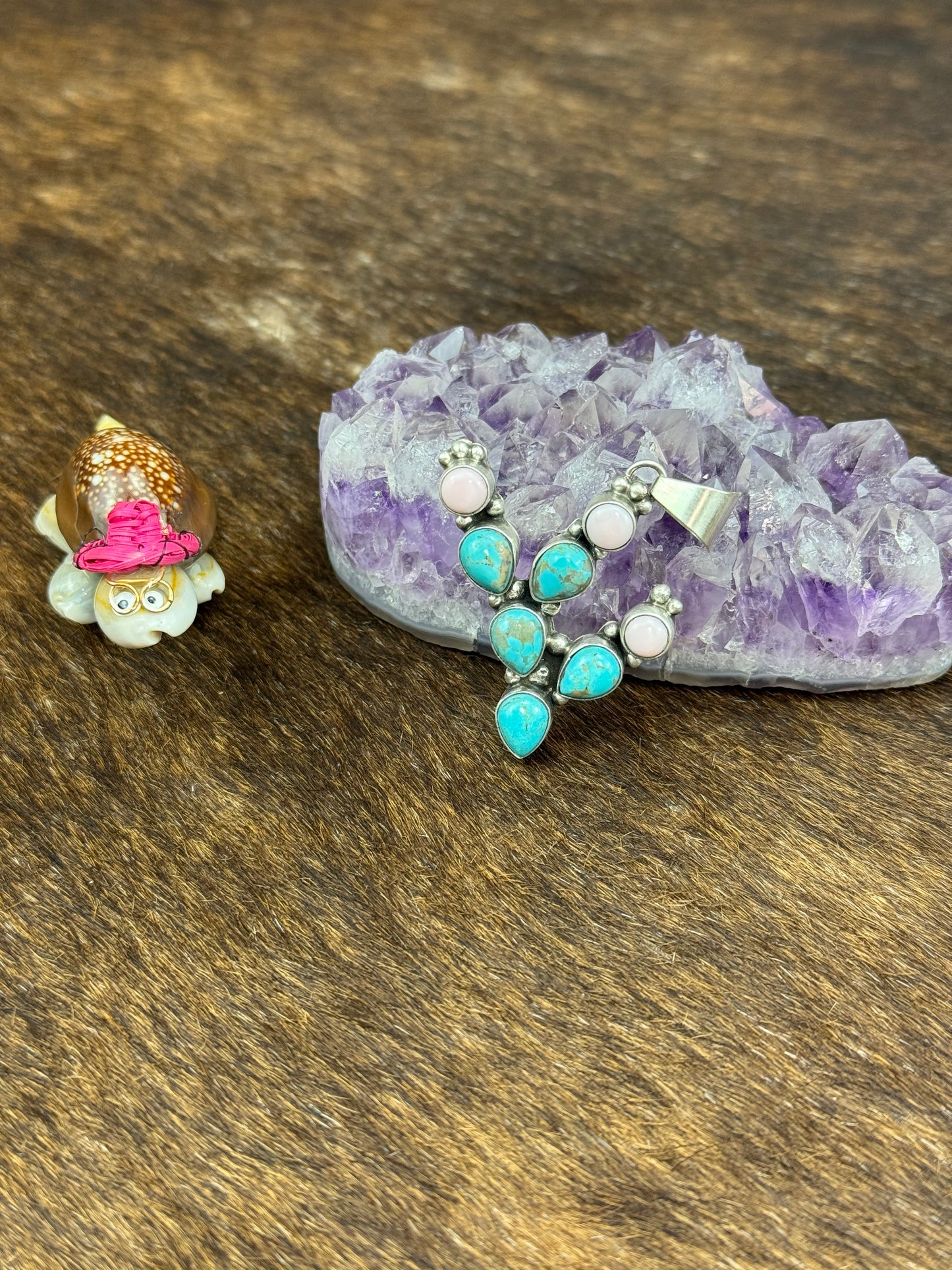 Kingman Turquoise and Pink Conch Pendant