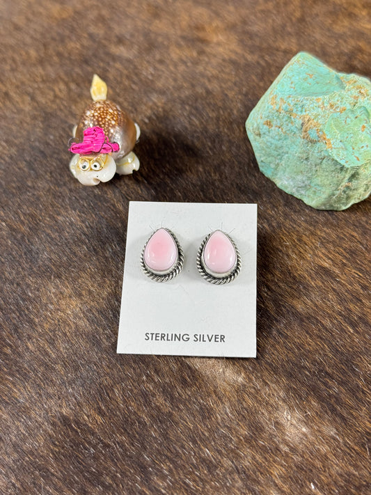 Pink Conch Stud Earrings
