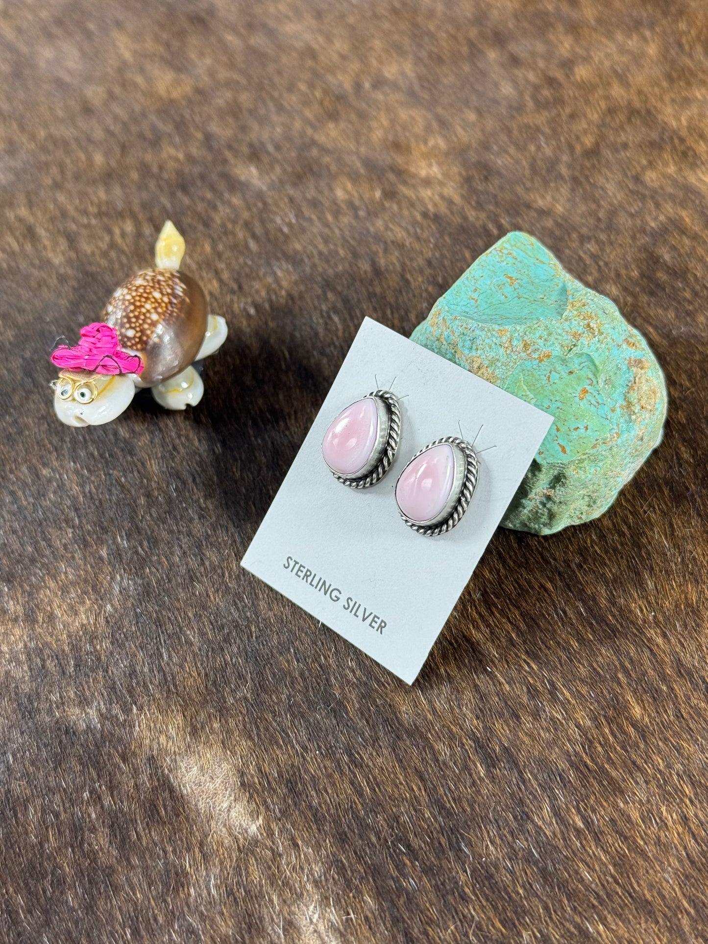 Pink Conch Stud Earrings