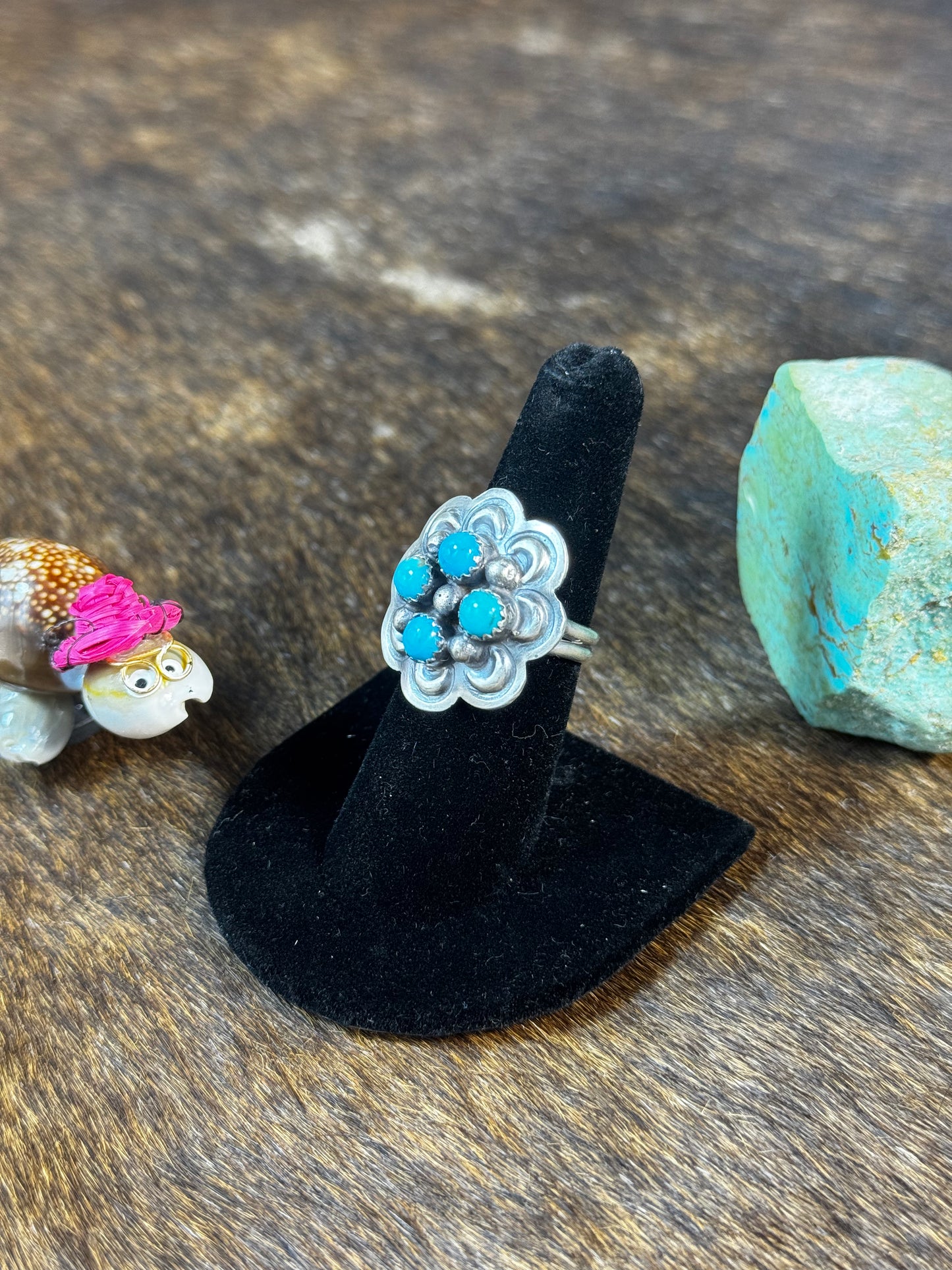Kingman Turquoise Flower Ring