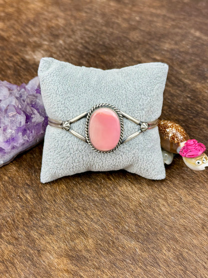 Pink Conch Sterling Silver Single Stone Cuff