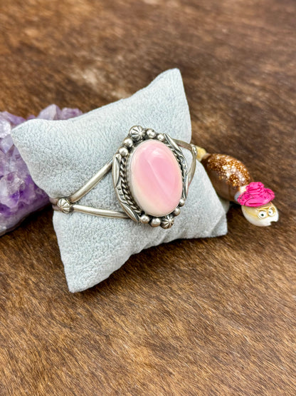 Pink Conch Sterling Silver Single Stone Cuff