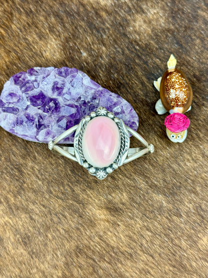 Pink Conch Sterling Silver Single Stone Cuff