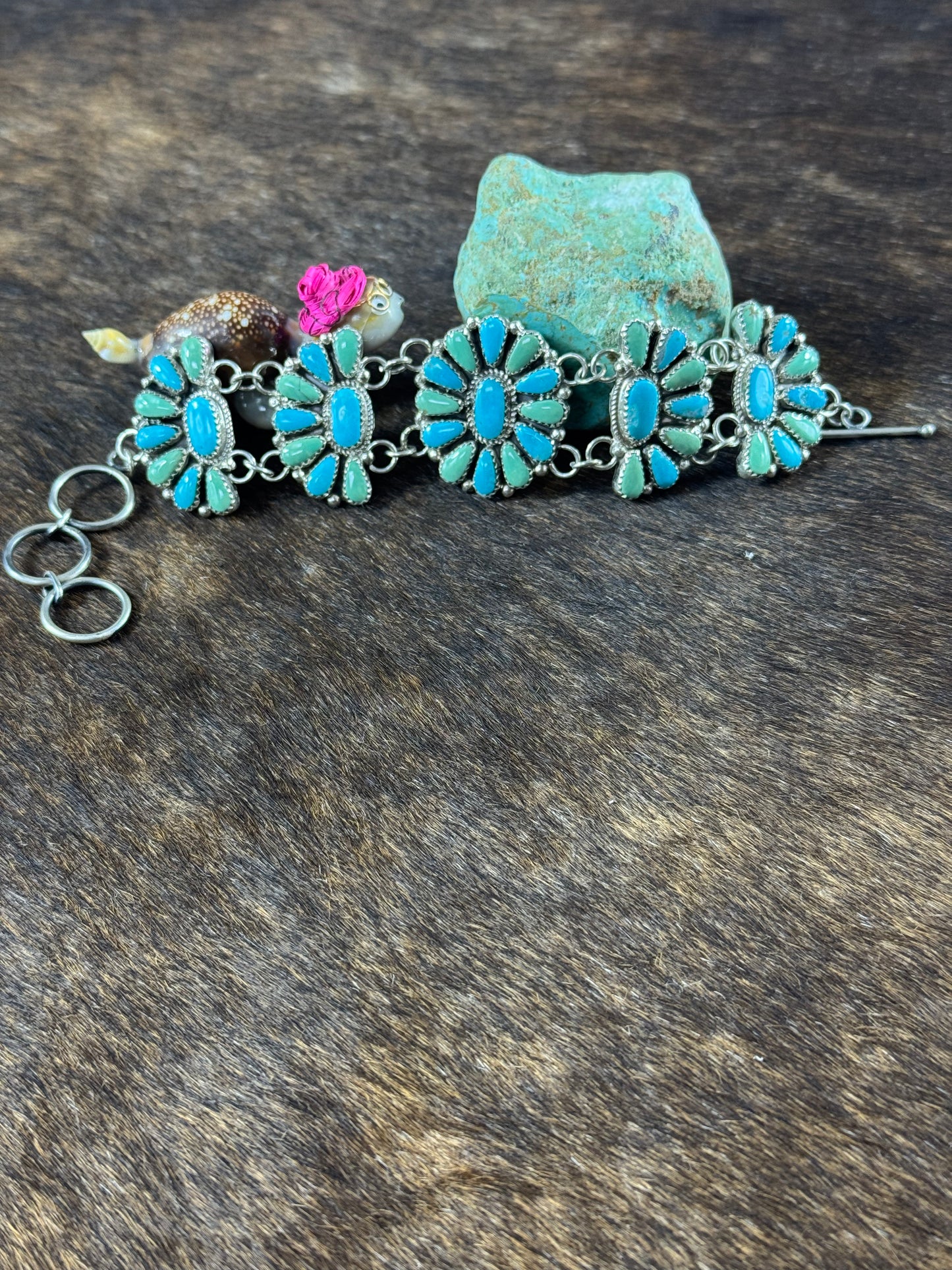 Kingman Turquoise Cluster Link Bracelet