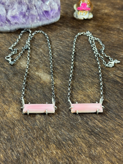 Pink Conch Waterproof bar necklace