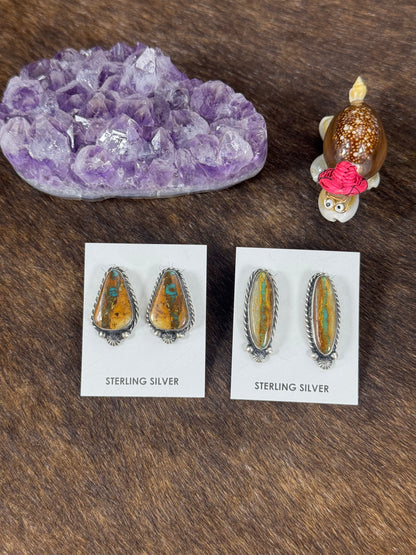 Royston Ribbon Stud Earring