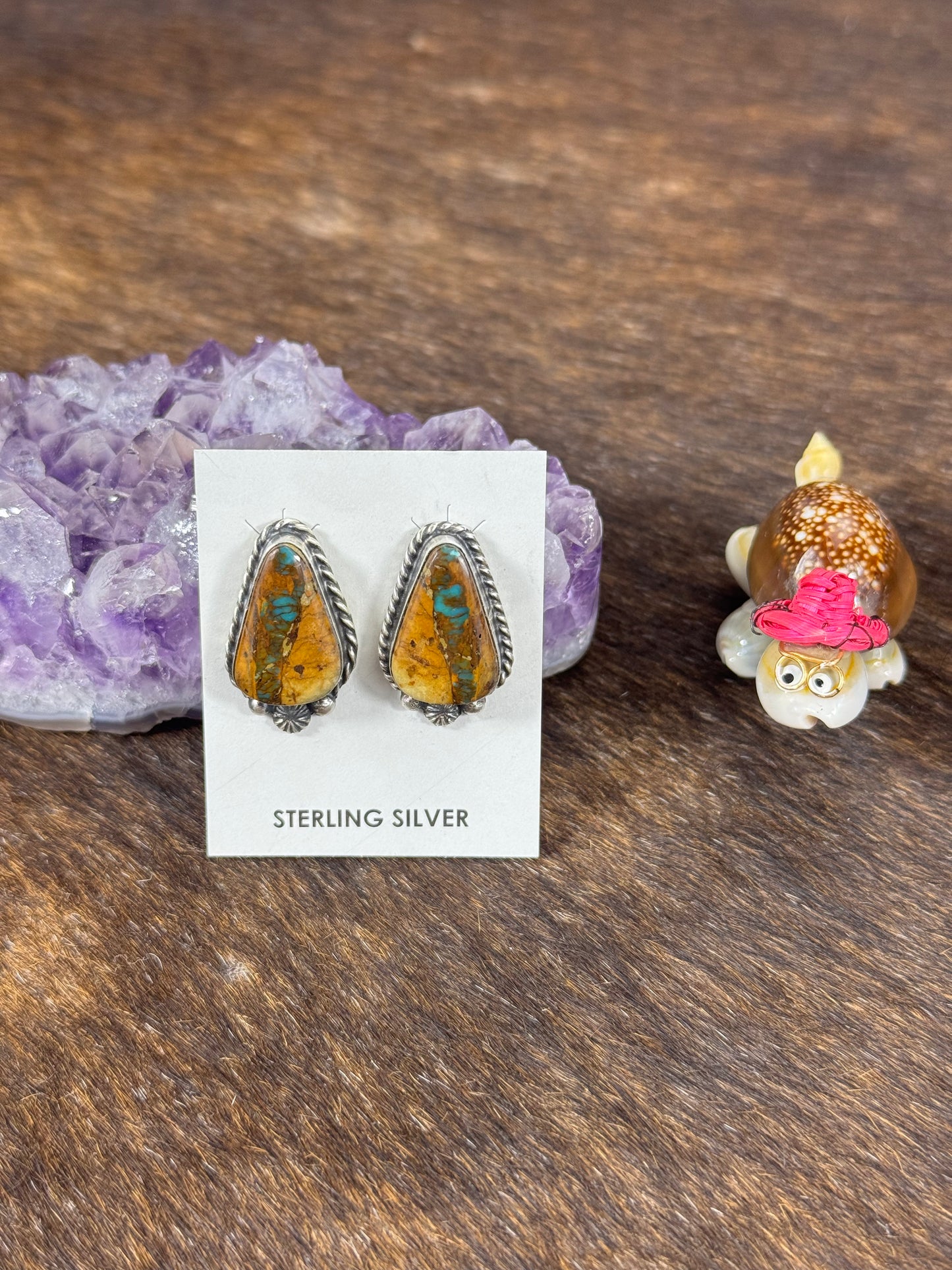 Royston Ribbon Stud Earring