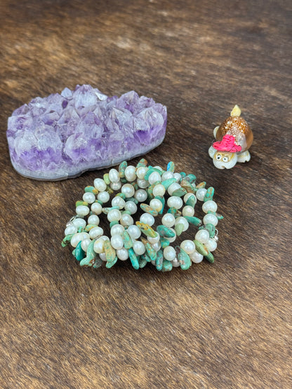 Kingman Turquoise and Freshwater Pearl Stretch Bracelet