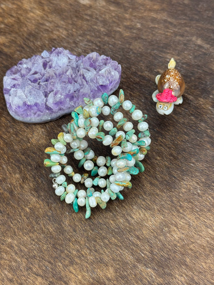 Kingman Turquoise and Freshwater Pearl Stretch Bracelet