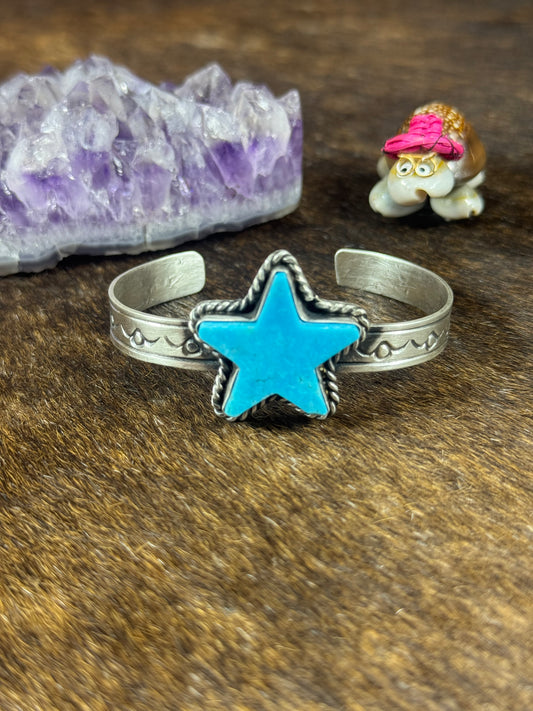 Blue Kingman Turquoise Star Bracelet
