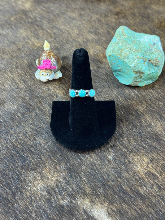3 stone band ring