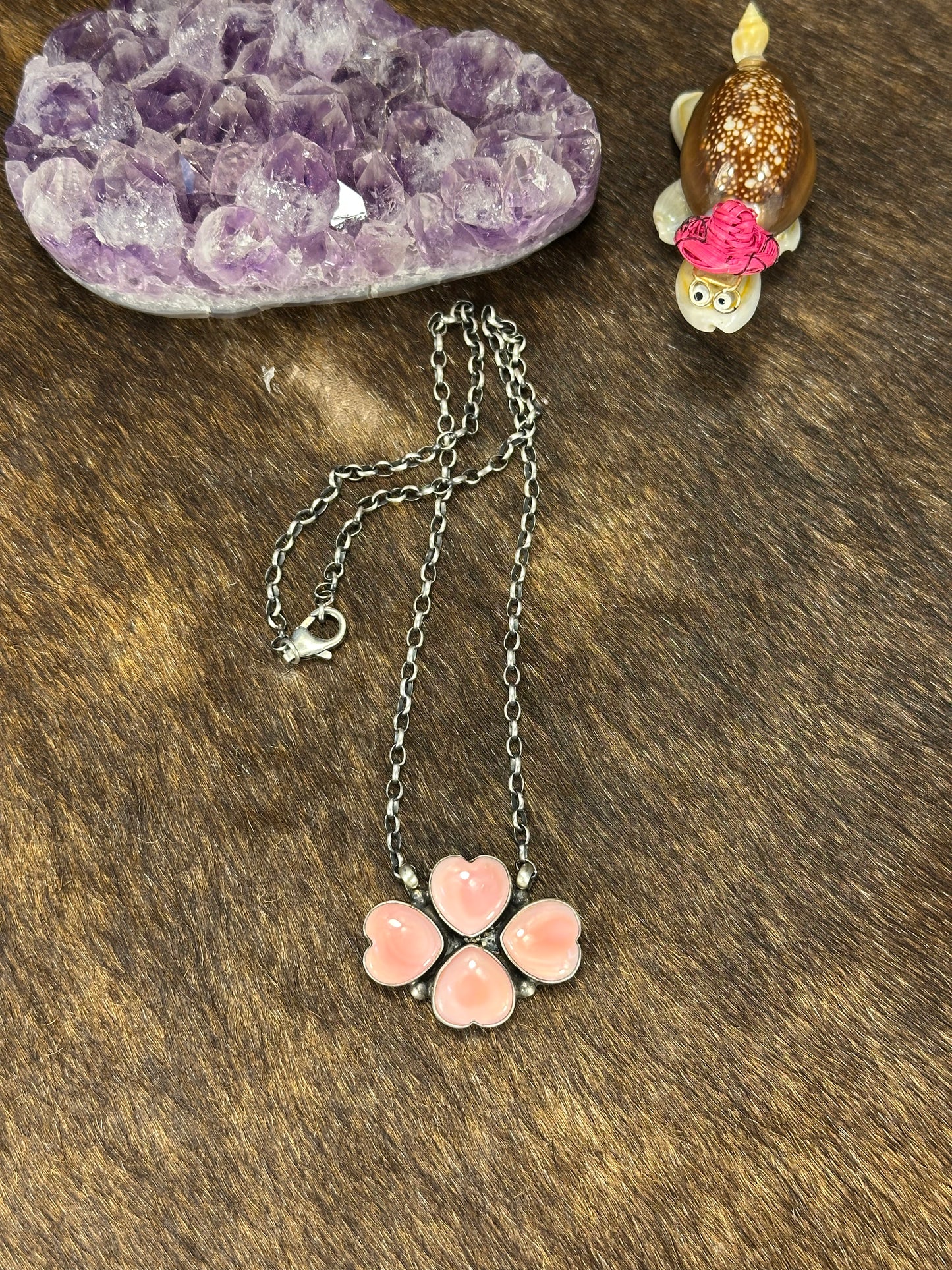 Pink Conch 4 Heart Clover Necklace