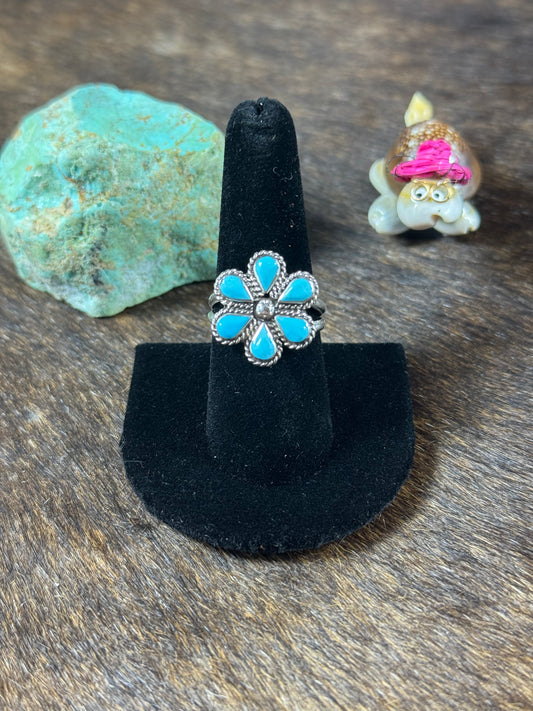 Kingman Flower ring