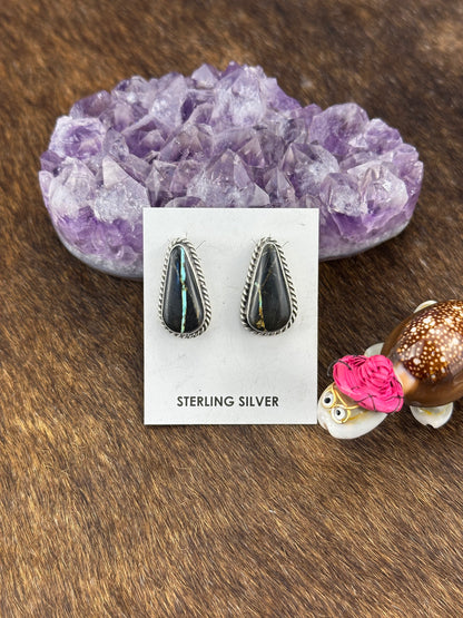 Black Jack Stud Earring