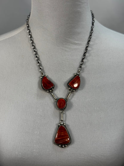 Spiny Oyster Lariat Necklace & Earring Set