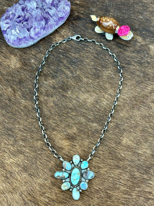 Golden Hills Cluster Fixed Pendant Necklace