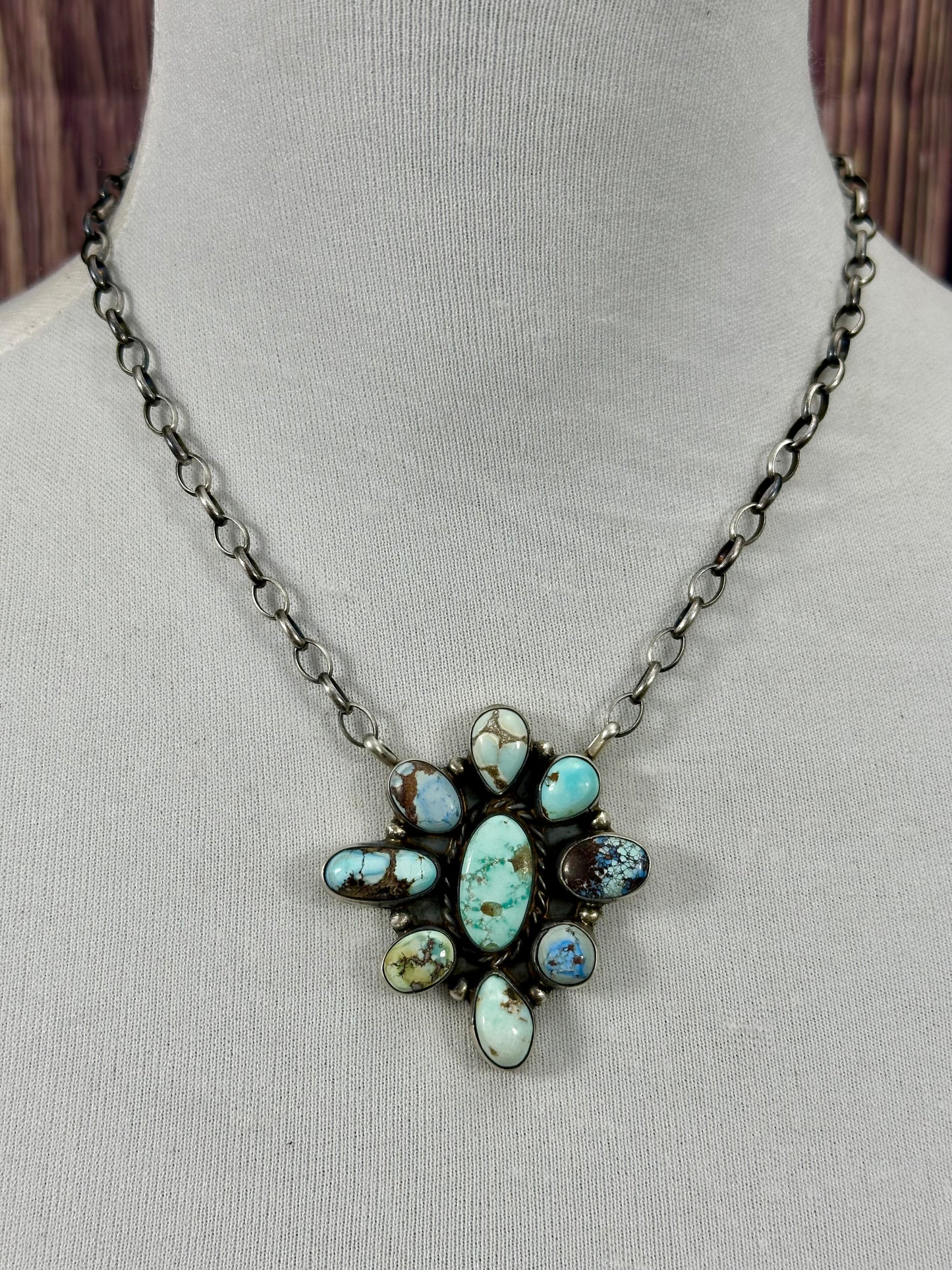 Golden Hills Cluster Fixed Pendant Necklace