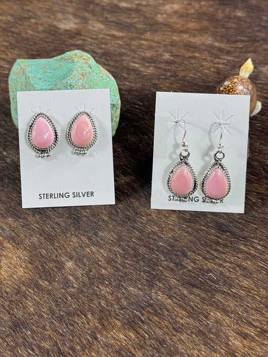 Pink Conch Simple Earring