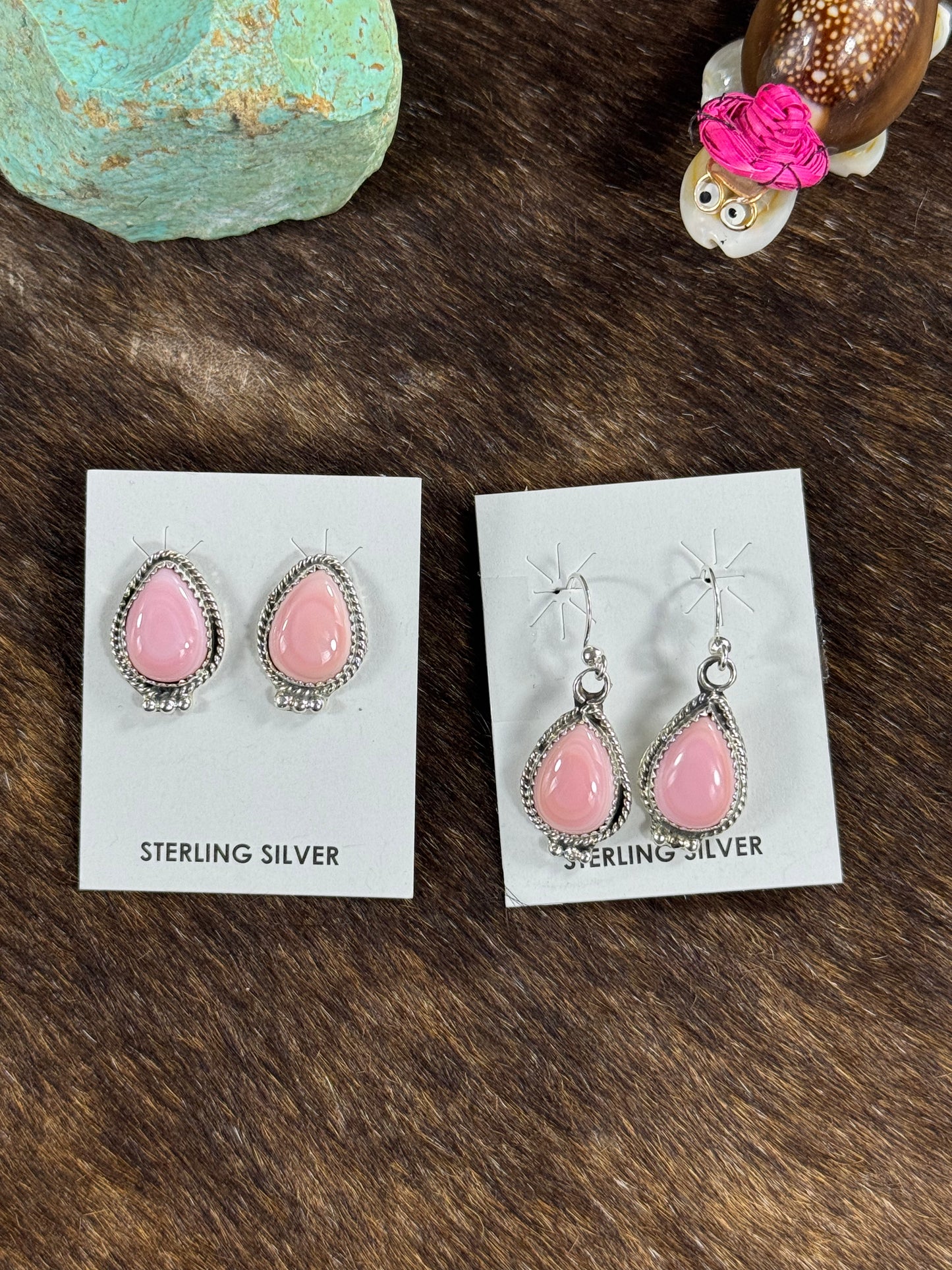 Pink Conch Simple Earring