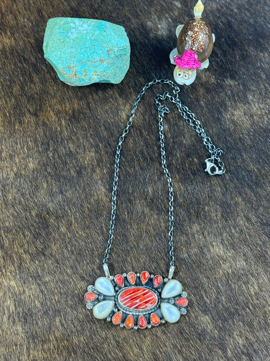 Spiny and Mother of Pearl Fixed Pendant Necklace