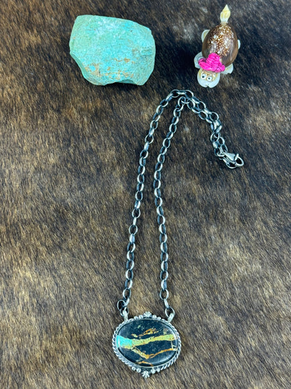 Black Jack Circle Fixed Pendant Necklace