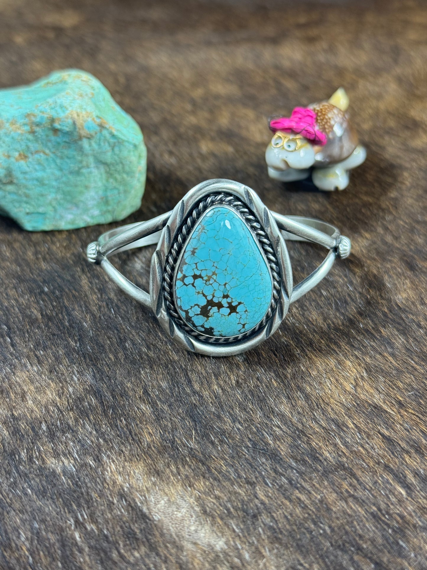 #8 Teardrop Bracelet
