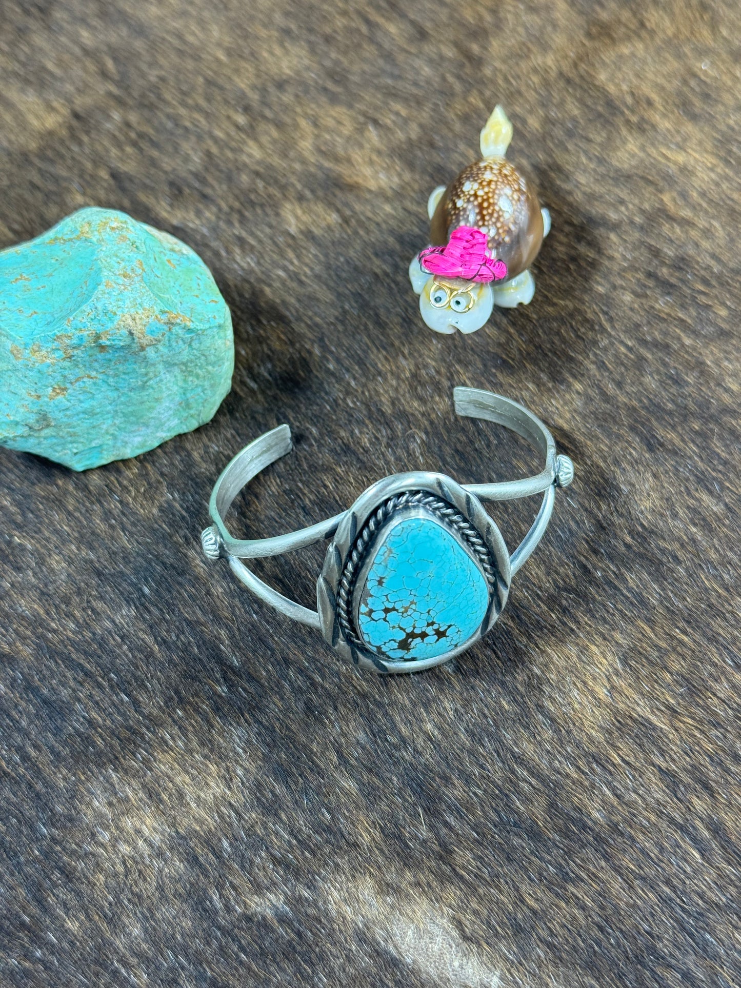 #8 Teardrop Bracelet