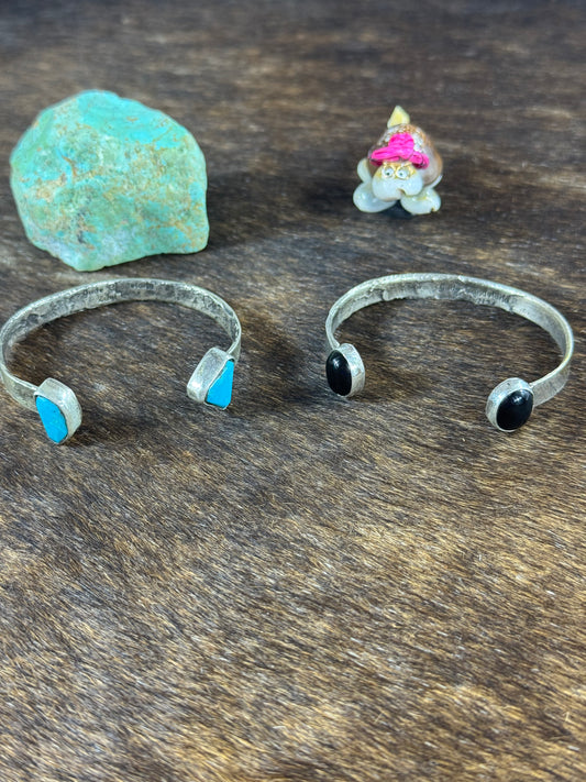 Upside down Cuff