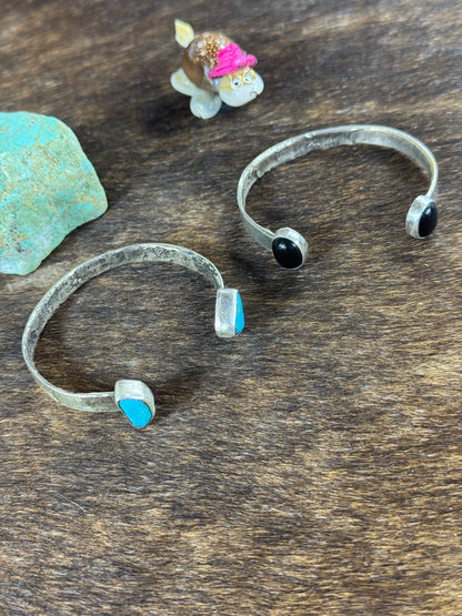 Upside down Cuff