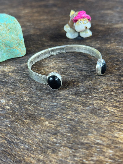 Upside down Cuff