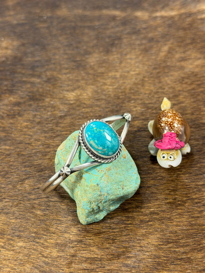 Single Stone #8 Cuff