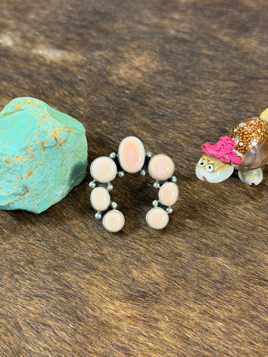 Pink Conch Naja Ring