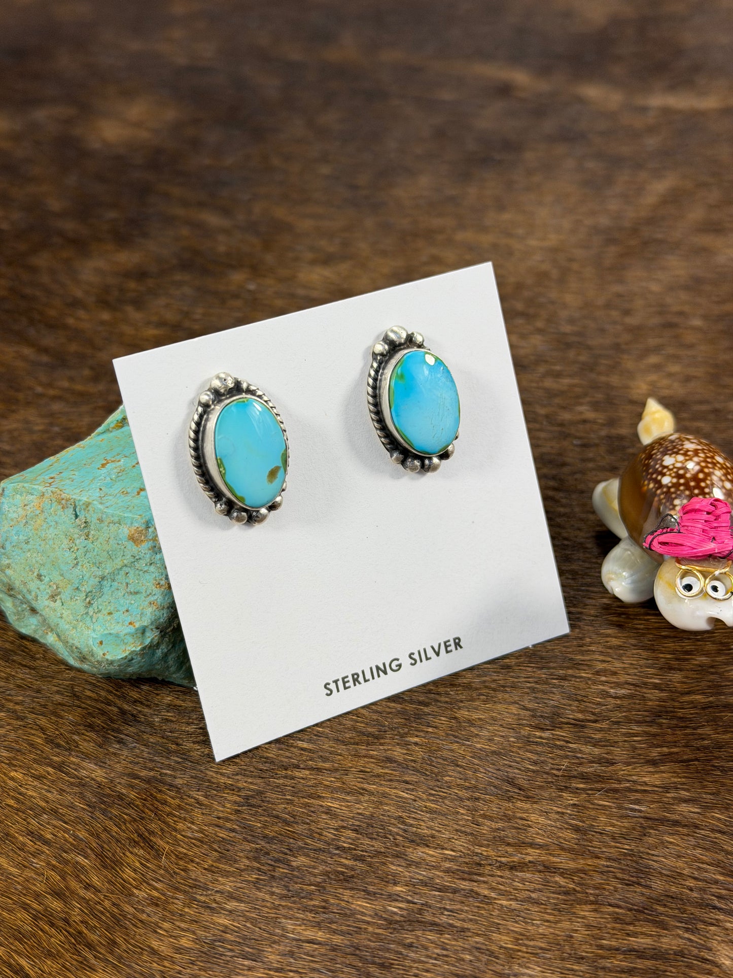 Sonoran Gold Oval Earring