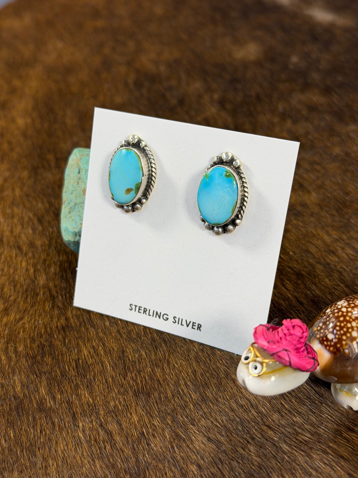 Sonoran Gold Oval Earring