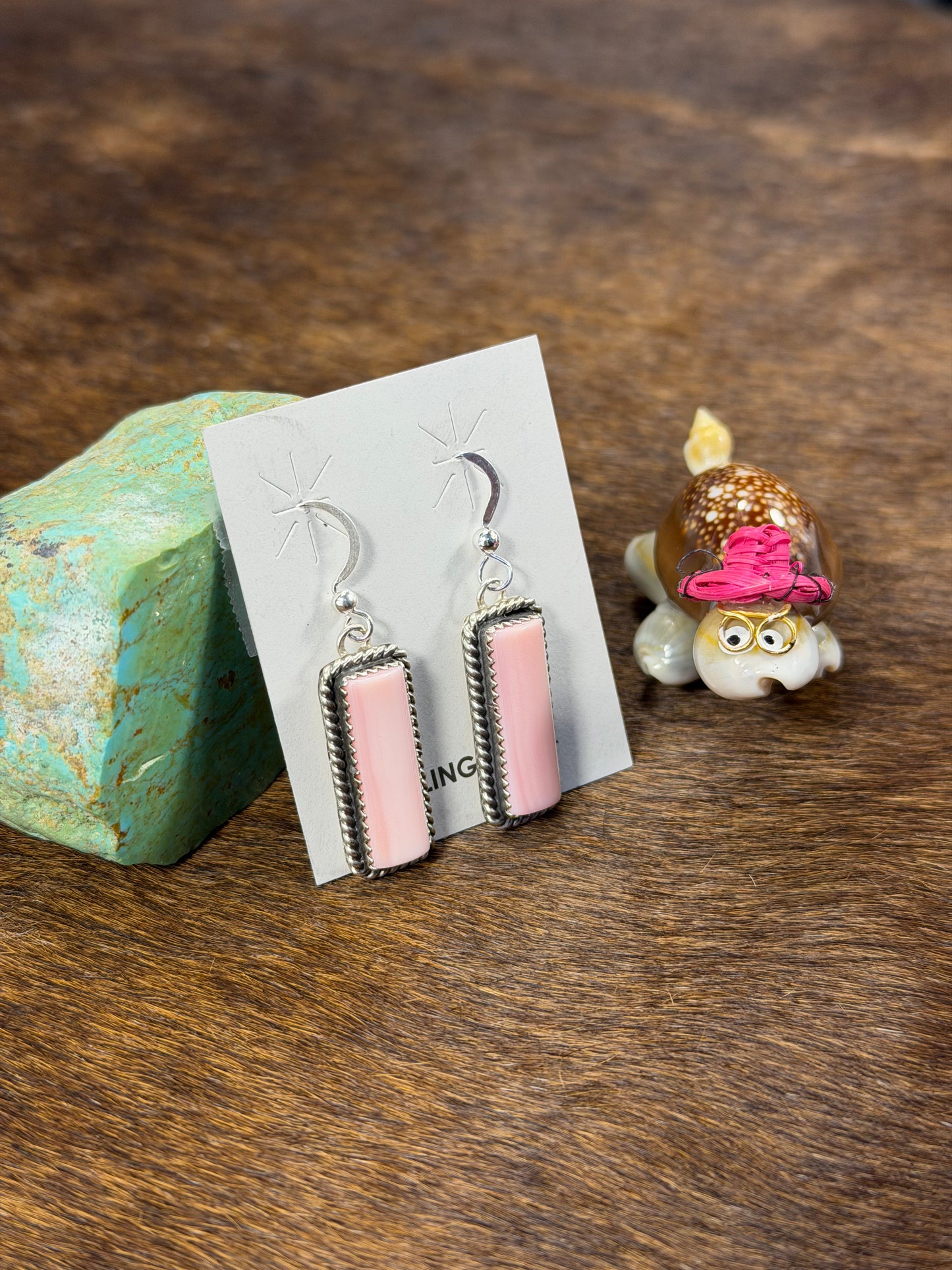 Pink Conch Bar dangle Earrings